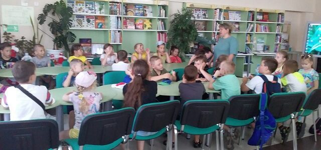 «Ветер, ветер ты могуч. Ты гоняешь стаи туч».  Игровая программа ко Дню ветра