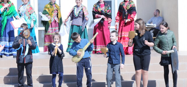 «День русской нации». Праздничная развлекательная программа . "День русской нации". Праздничная развлекательная программа .