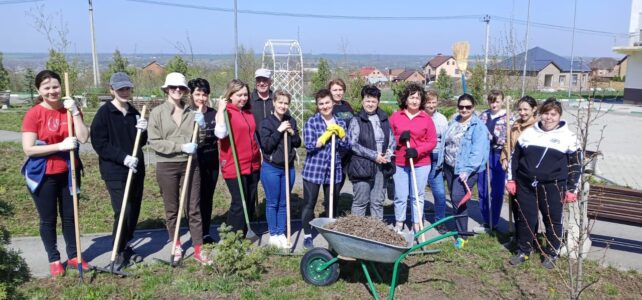 Пора на субботник!!