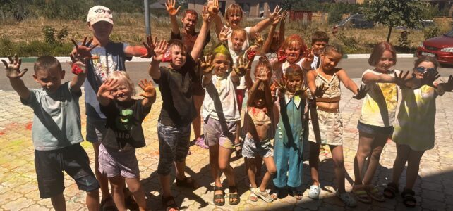 "Алиса в стране чудес".